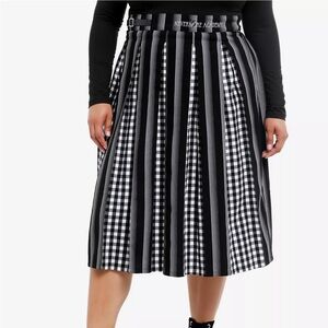 Wednesday Nevermore Academy Uniform Pleated Midi Skirt‎ Plus Size Hot Topic